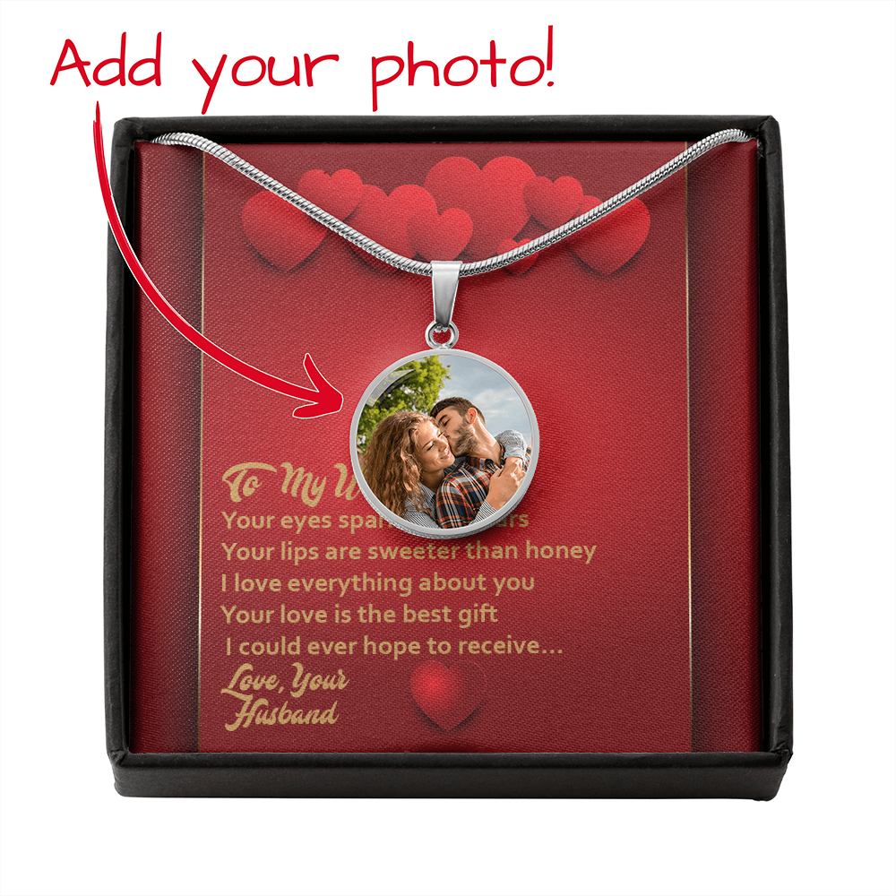 Photo Memory Circle Necklace - Wife - Red Hearts