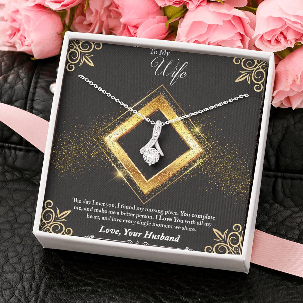 Alluring Beauty Necklace - Glitter - Wife