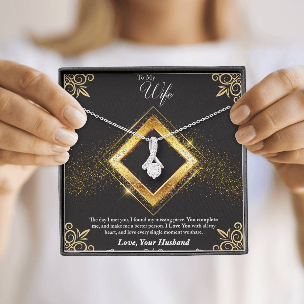 Alluring Beauty Necklace - Glitter - Wife