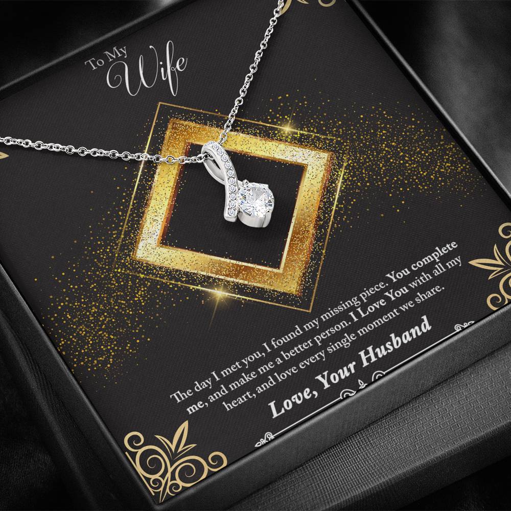 Alluring Beauty Necklace - Glitter - Wife
